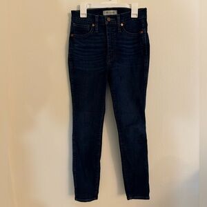Madewell Dark Wash High Rise Skinny Jeans in Size 24 Petite (Only Worn Twice!)